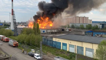 Пожар у красноярской ТЭЦ-1 усилился после взрывов на складе с топливом